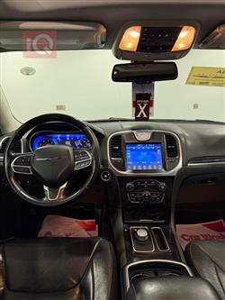 کرایسلەر 300